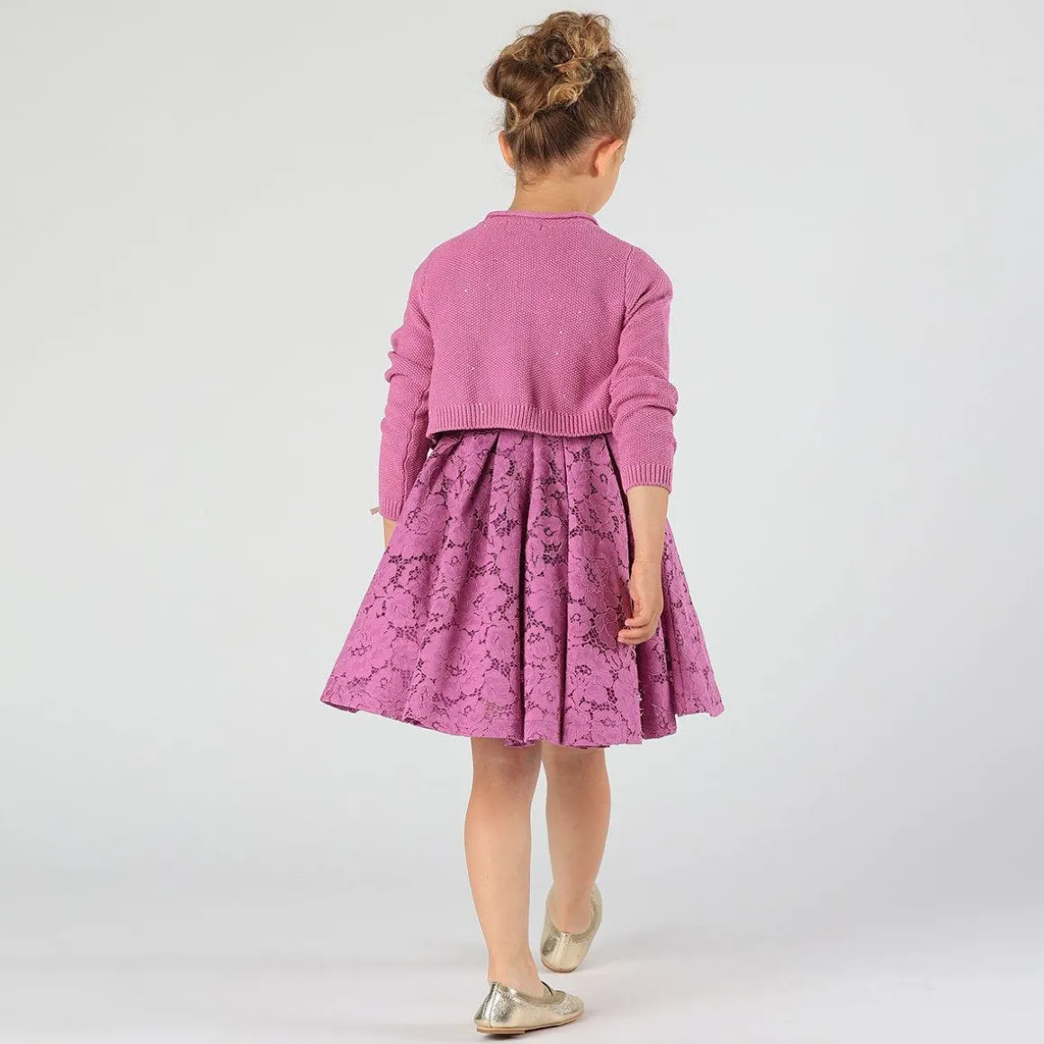 Abito elegante in pizzo da bambina