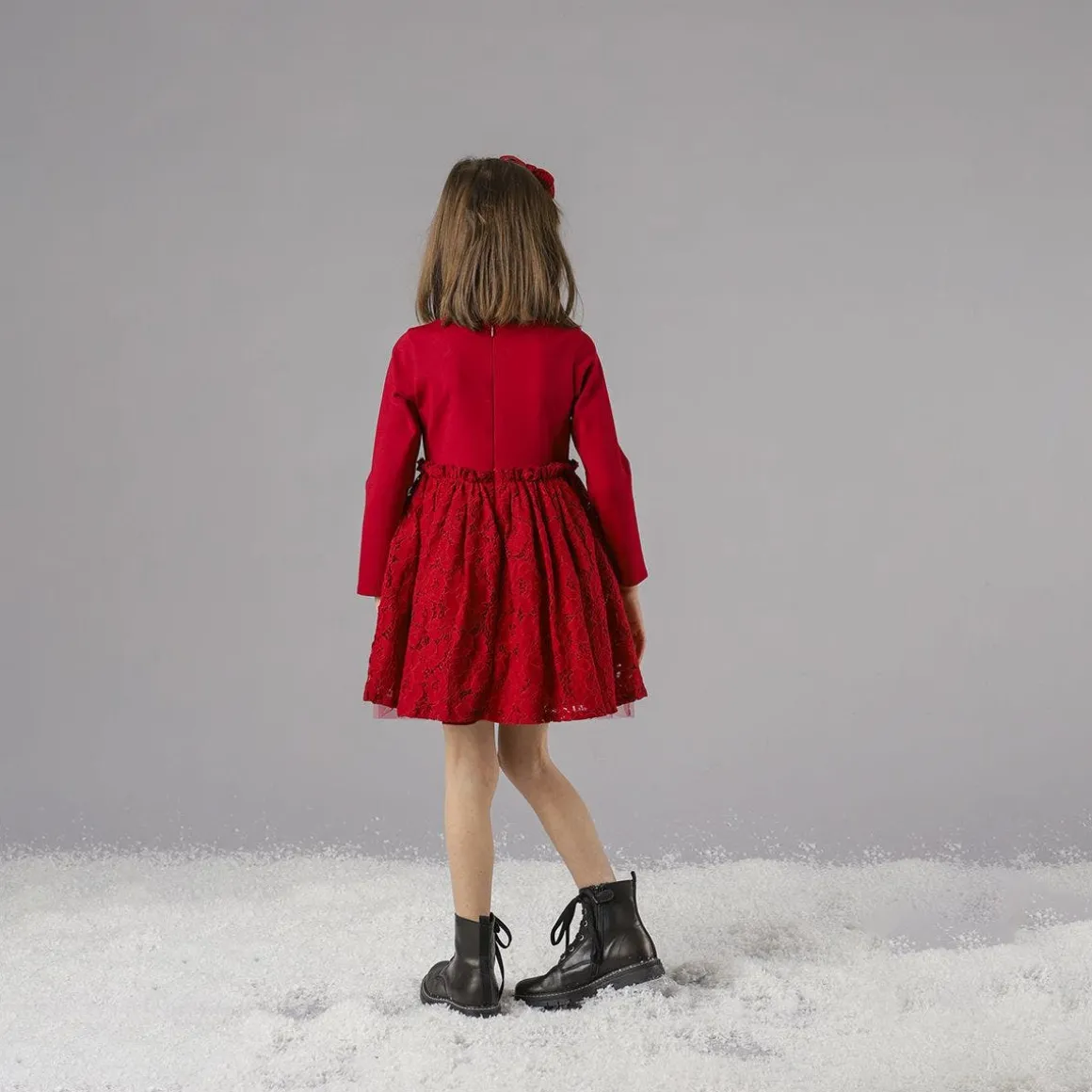 Abito manica lunga in pizzo da bambina