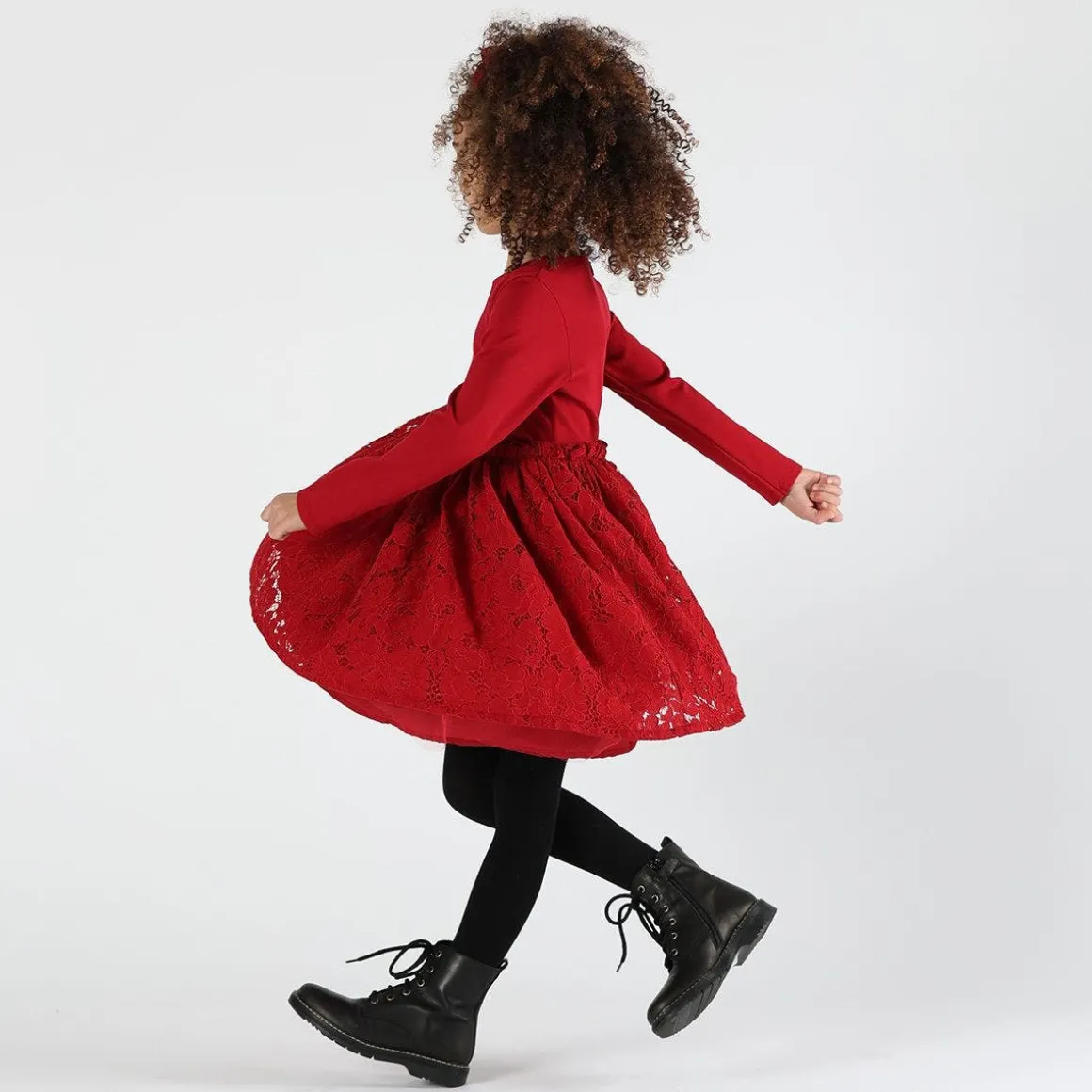 Abito manica lunga in pizzo da bambina