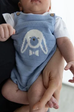 Completo 2 pezzi salopette corta in tricot + t-shirt in jersey per neonato