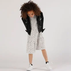 Giubbino in ecopelle con impunture da bambina