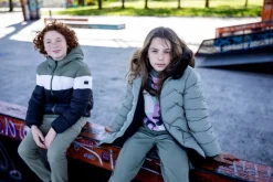 Giubbotto lungo imbottito per ragazza