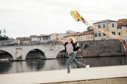 Joggers in felpa slavata per bambina