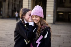 Maglia con stelle per bambina