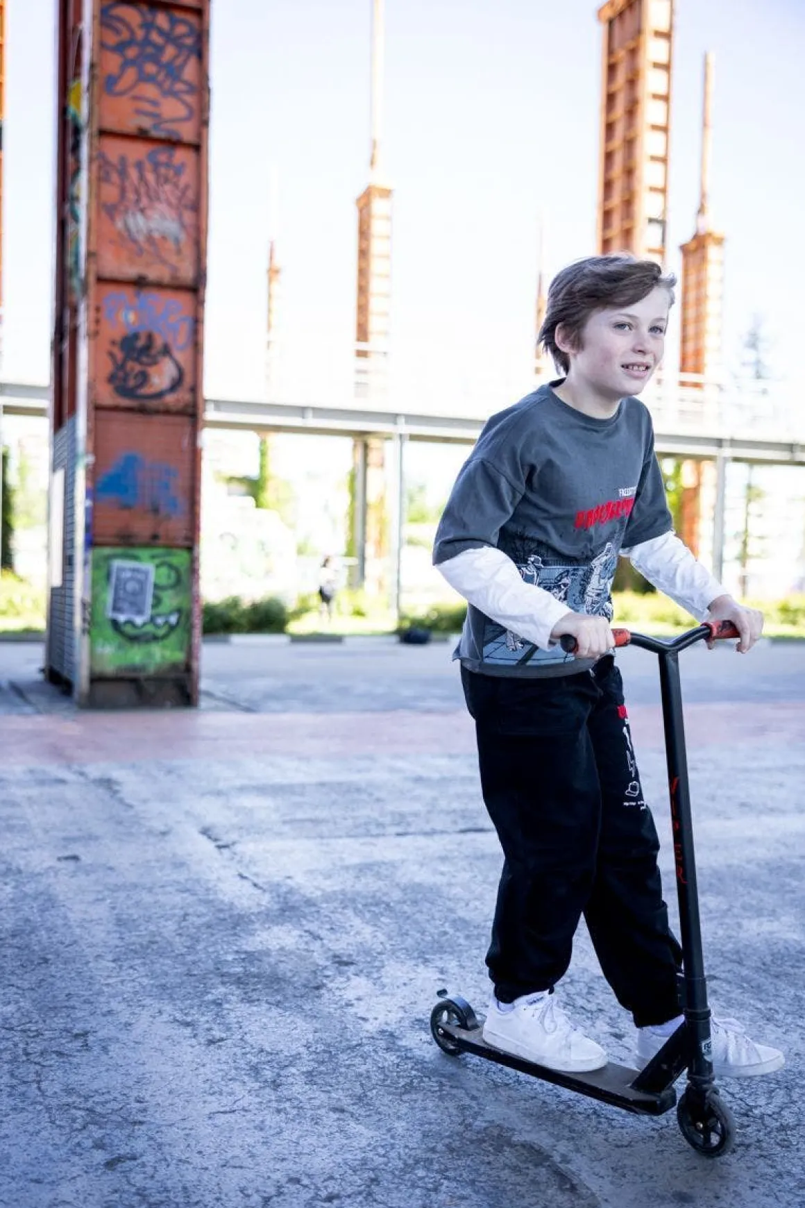 Pantalone ampio in felpa per ragazzo