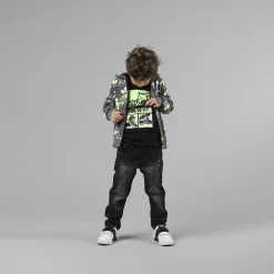Pantalone da bambino effetto jeans con laccio