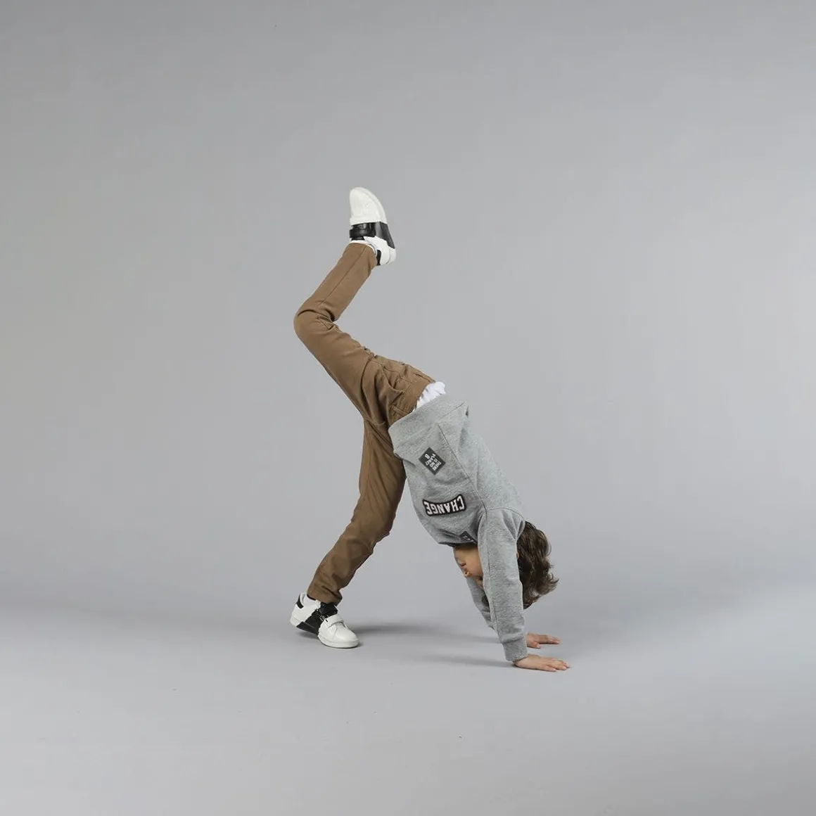 Pantalone da bambino in gabardina elastica
