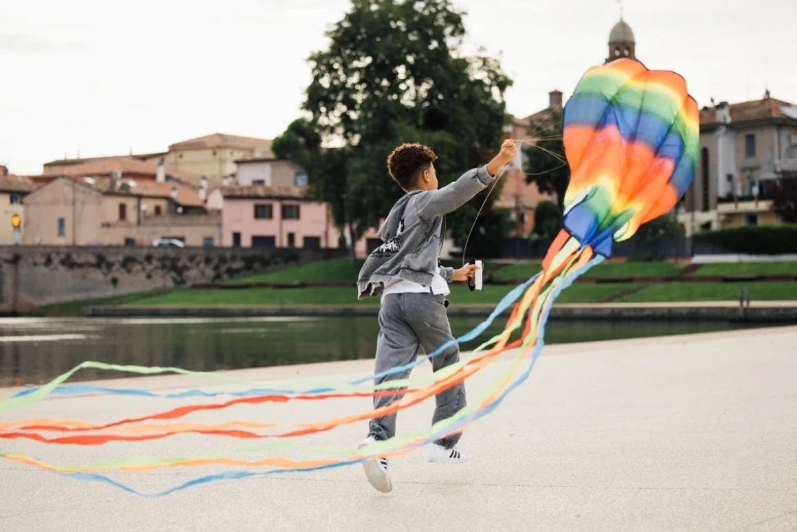 Pantalone in felpa slavata per bambino