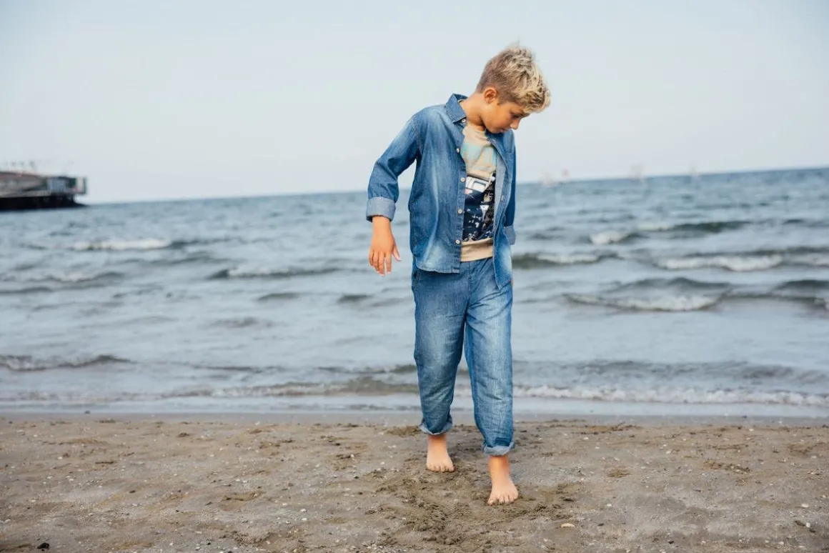 Pantalone in jeans leggero per bambino
