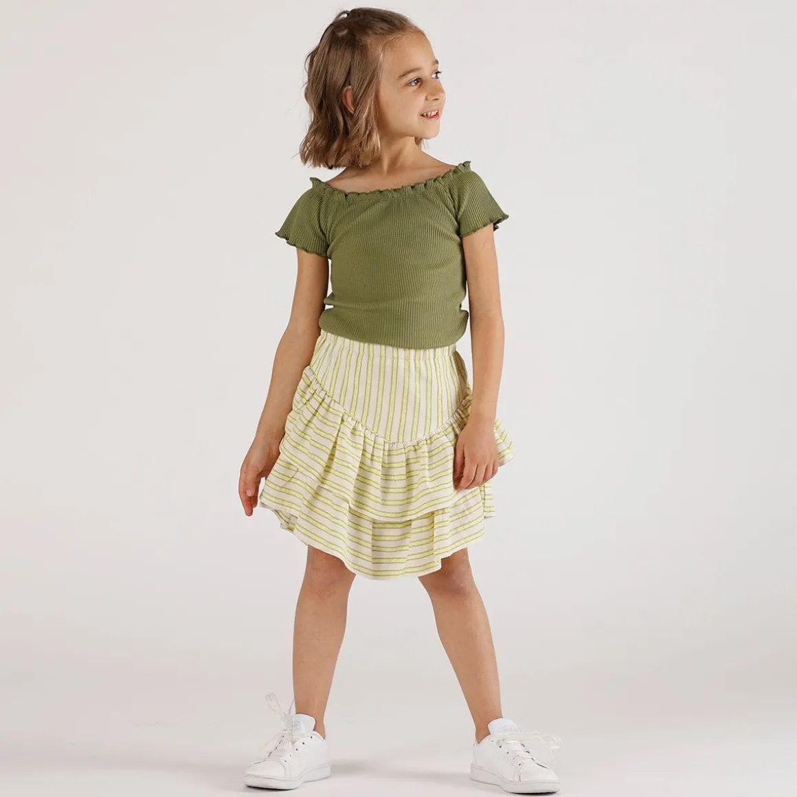 Top scollo a barchetta bambina