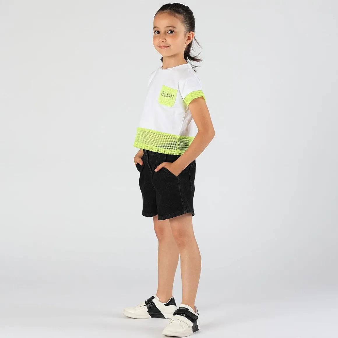 T-shirt boxy da bambina con rete
