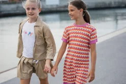 T-shirt con ricamo per bambina