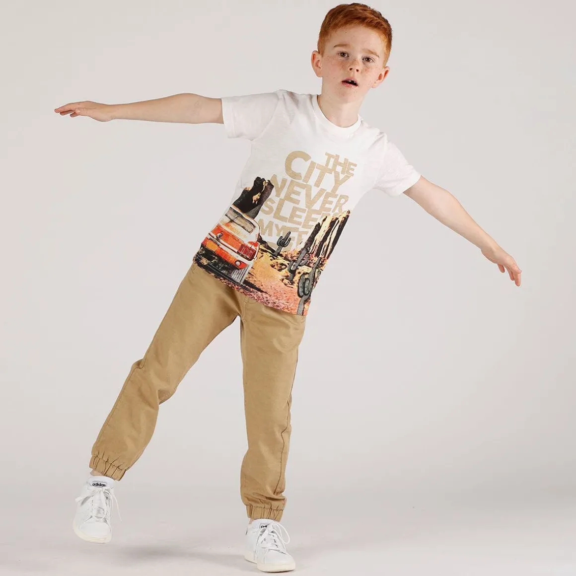 T-shirt con stampa da bambino