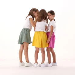T-shirt con stampa gummy per bambina