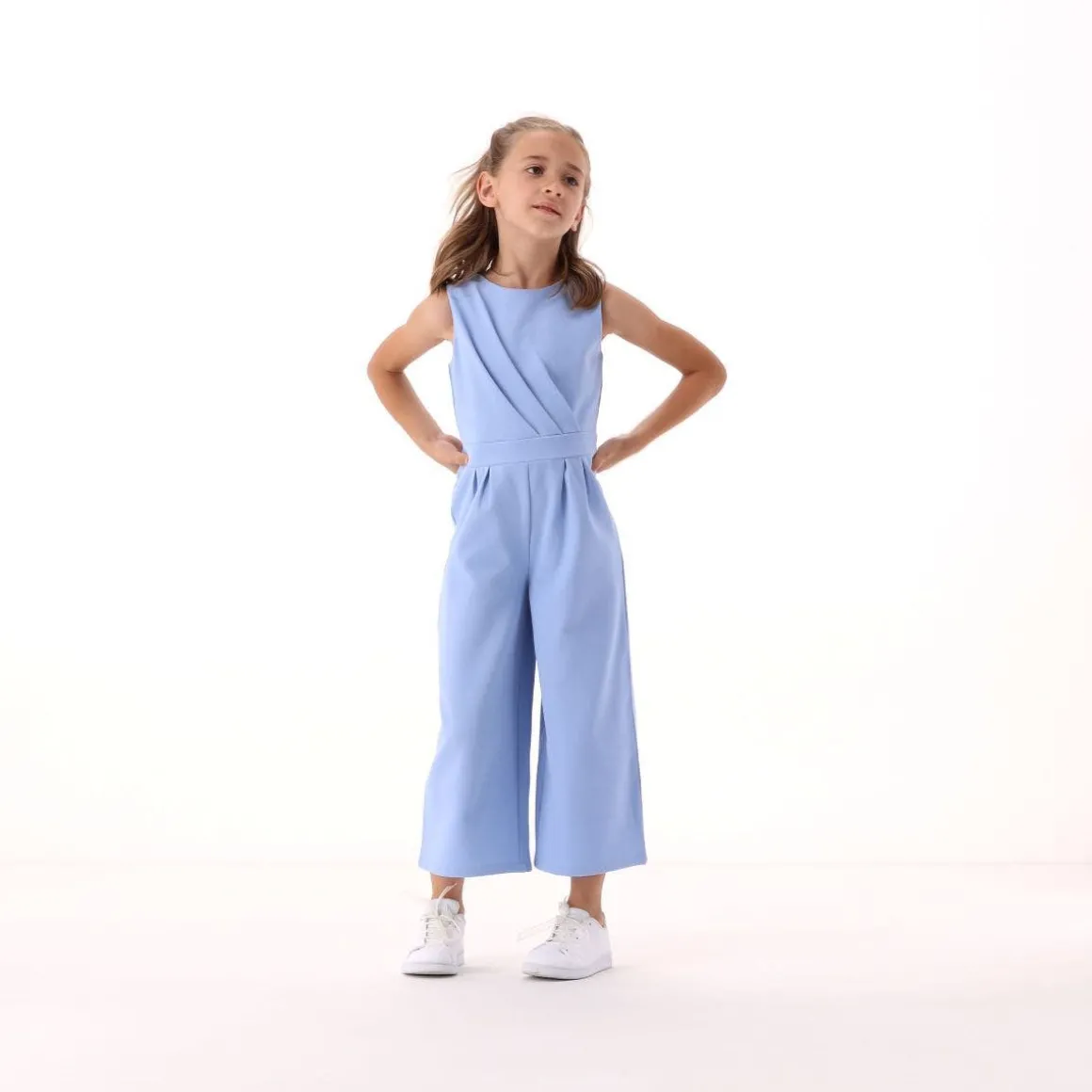 Tuta elegante per ragazza