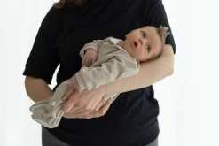 Tutina con orsetto per neonato